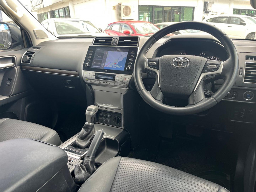 2021 Toyota LandCruiser Prado GDJ150R VX SUV Image 10