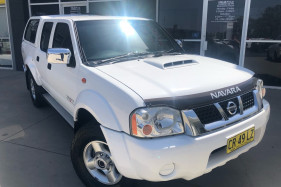 Nissan Navara ST-R D22 S5