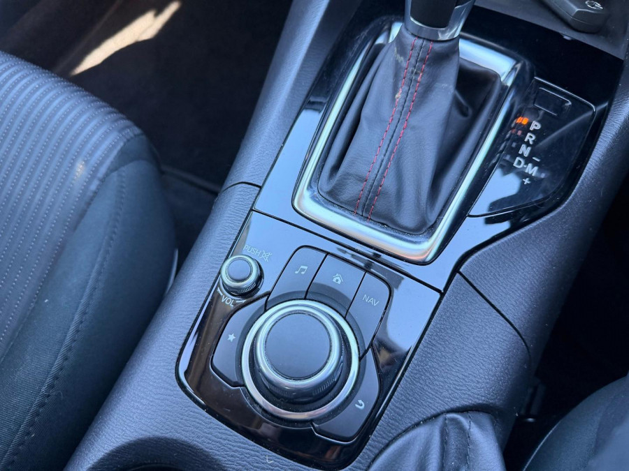 2015 Mazda 3 BM5438 SP25 Hatch Image 18