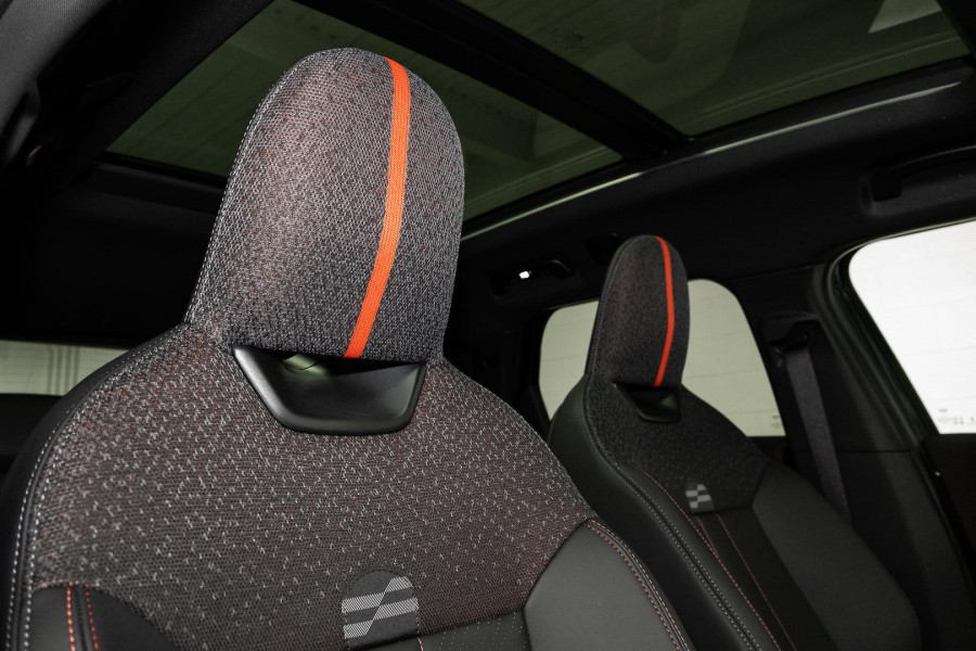2026 MINI Countryman U25 JCW Favoured SUV