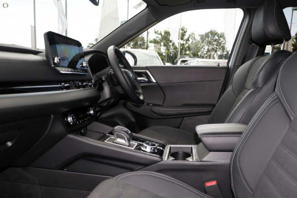 2025 Mitsubishi Outlander ZM LS SUV Image 7