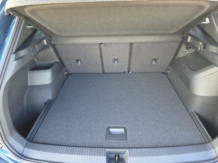 2026 Volkswagen Tiguan CT 195TSI R-Line SUV Image 9
