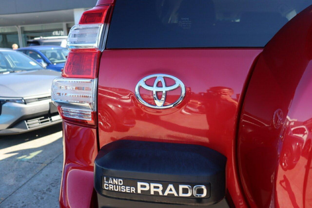 2017 Toyota LandCruiser Prado GDJ150R VX SUV Image 11