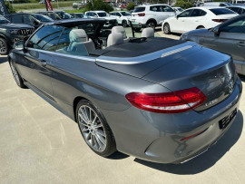 2016 Mercedes-Benz C-Class A205 C200 Convertible image 21