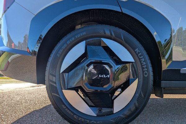 2024 MY25 Kia EV5 OVc Earth SUV