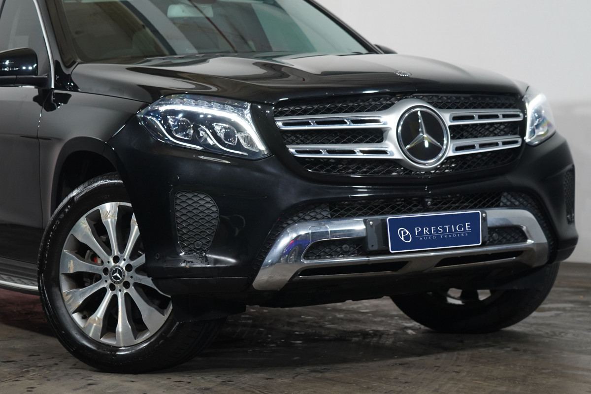 2017 Mercedes-Benz Gls 350 D 4matic SUV Image 2