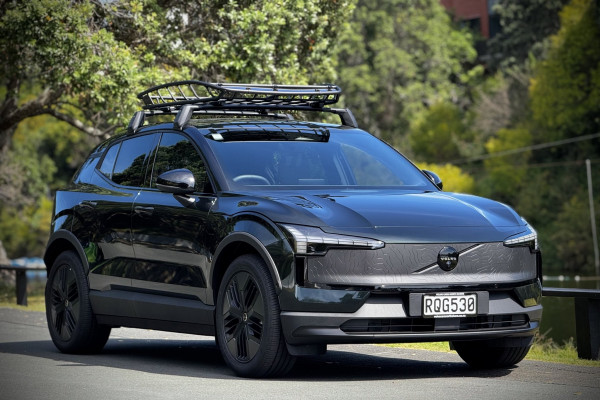 2026 Volvo EX30 Cross Country  Ultra Twin Motor Performance SUV Image 1