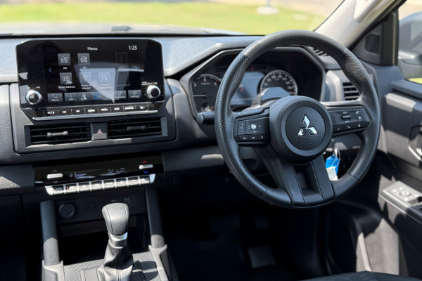 2026 Mitsubishi Triton MV GLX Ute Image 16