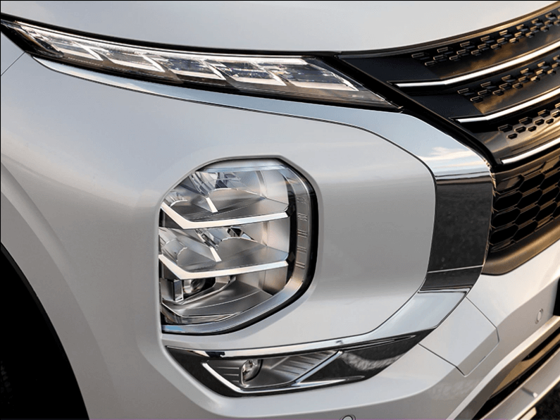 Steal the limelight. Image