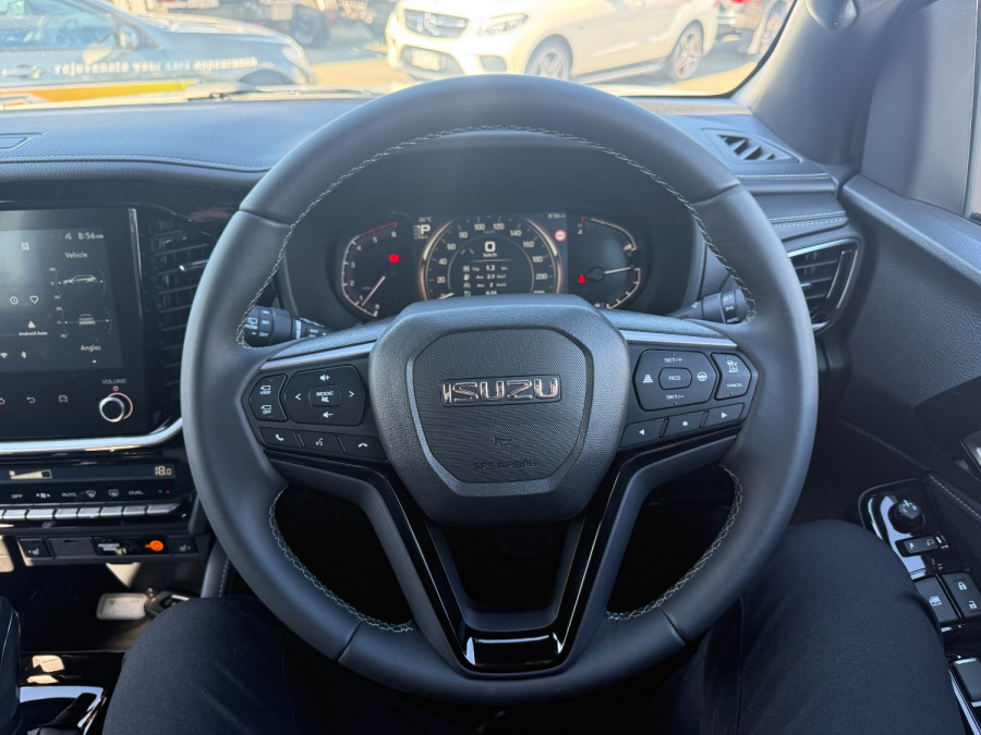 2025 MY25.5 Isuzu MU-X RJ LS-T SUV Image 14