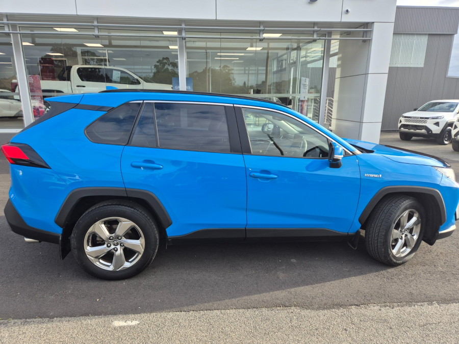 2021 Toyota RAV4 AXAH54R GXL SUV Image 15