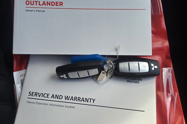 2024 Mitsubishi Outlander ZM Exceed SUV Image 25