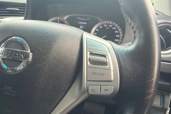 2018 Nissan Navara D23 Series 3 ST-X King Cab Pickup Image 21