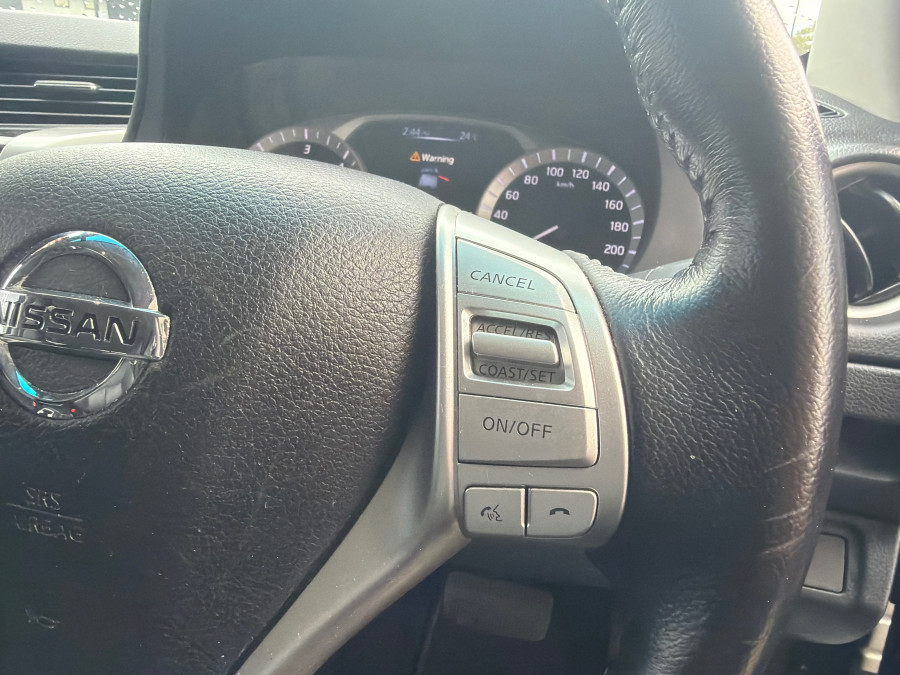 2018 Nissan Navara D23 Series 3 ST-X King Cab Pickup Image 21