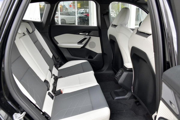 2025 BMW X1 U11 sDrive18i SUV image 5