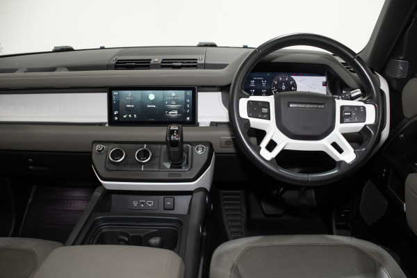 2020 Land Rover Defender L663 110 P400 S SUV Image 21