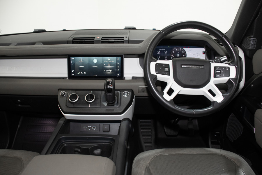 2020 Land Rover Defender L663 110 P400 S SUV Image 21