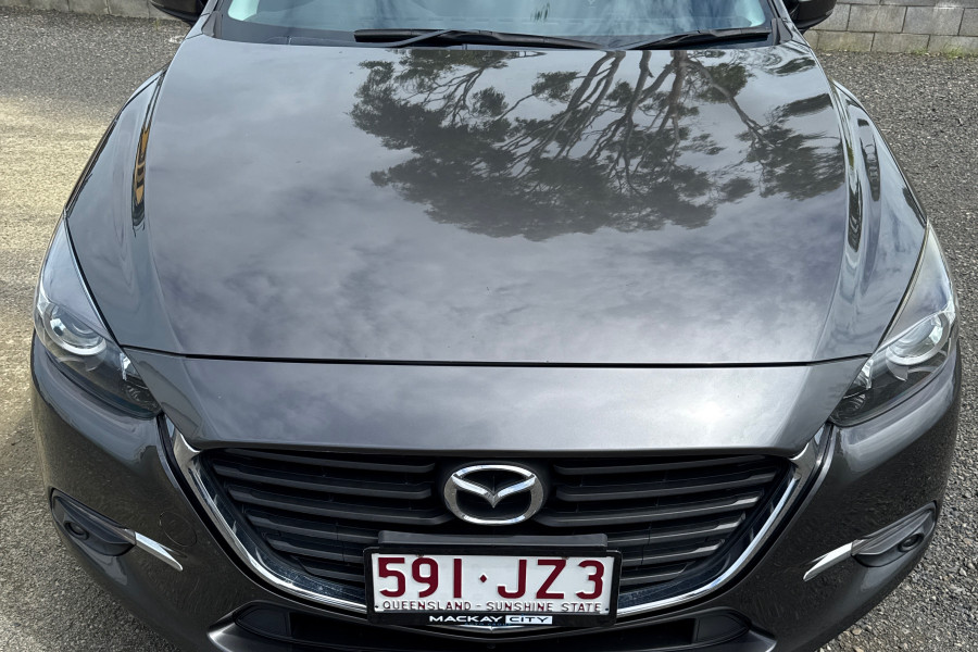 2018 Mazda 3 BN Series Touring Sedan Image 9