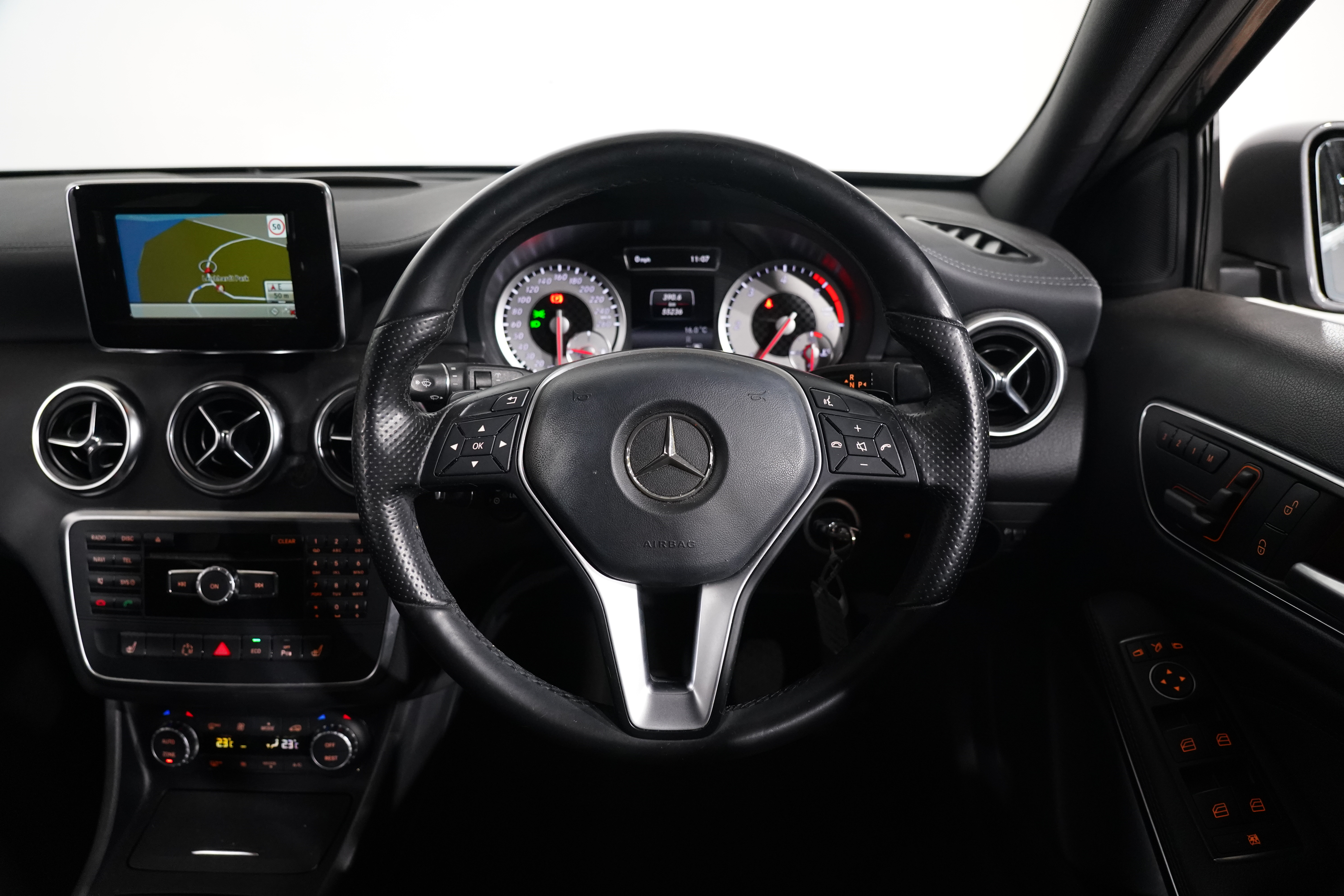2014 Mercedes-Benz A200 Mercedes-Benz A200 Cdi Auto Cdi Hatchback Image 14