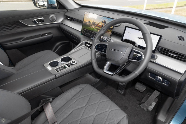 2026 Chery Tiggo 8 T31 Super Hybrid Ultimate SUV Image 6