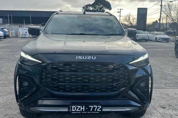 2026 MY25.5 Isuzu MU-X RJ X-TERRAIN SUV Image 2