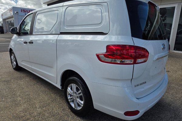 2025 LDV G10 SV7C + Van Image 5