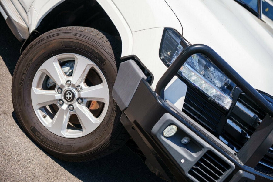 2024 Toyota LandCruiser FJA300R GXL SUV Image 6