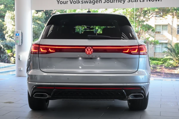 2025 Volkswagen Touareg RC 210TDI R-Line SUV Image 5
