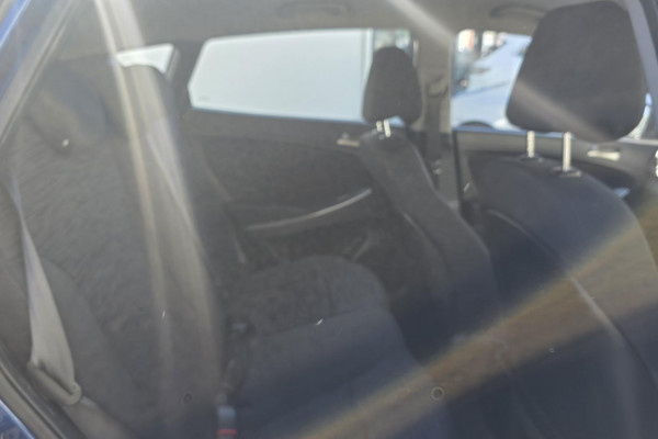 2015 MY16 Hyundai Accent RB3 Active Hatch Image 9