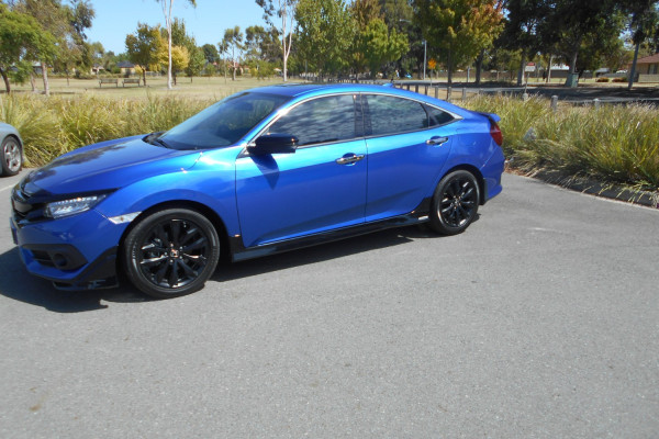 2017 MY16 Honda Civic 10th Gen RS Sedan
