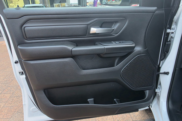 2026 Ram 1500 DT Express Black Edition Hurricane SO Ute Image 17