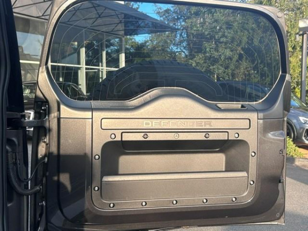 2024 Land Rover Defender L663 110 D300 X SUV image 18