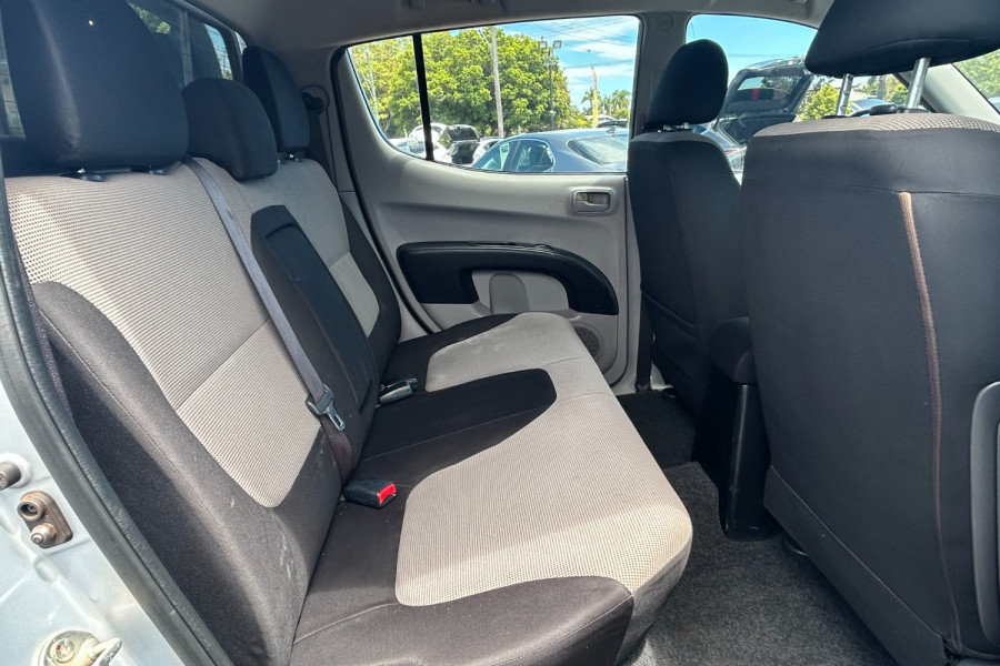 2014 MY15 Mitsubishi Triton MN GLX Ute Image 10