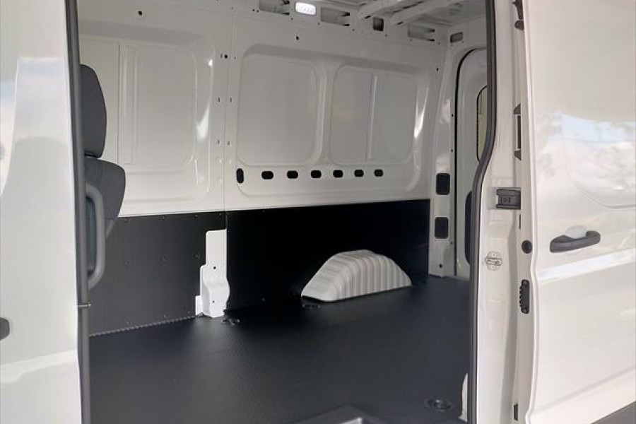 2025 MY24 LDV Deliver 9  LWB Van Image 15