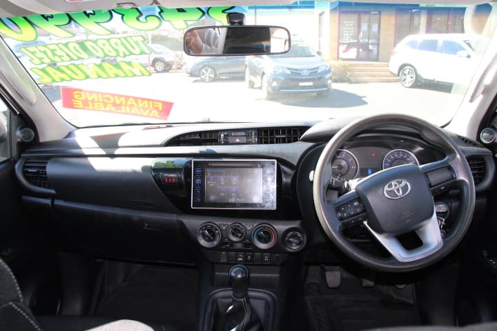 2017 Toyota Hilux GUN126R SR Cab Chassis Image 14