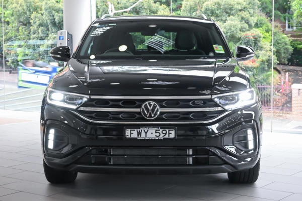 2025 Volkswagen T-Roc 140TSI R-Line SUV Image 4