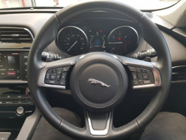 2017 Jaguar F-PACE X761 Prestige Suv