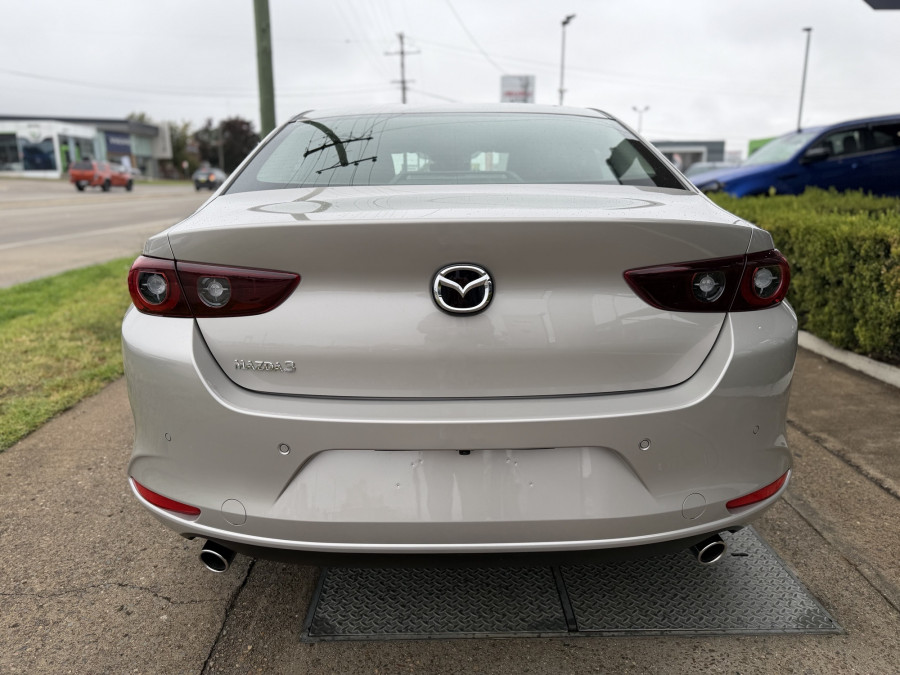 2026 MY25 Mazda 3 BP Series G25 Evolve SP Sedan Image 4