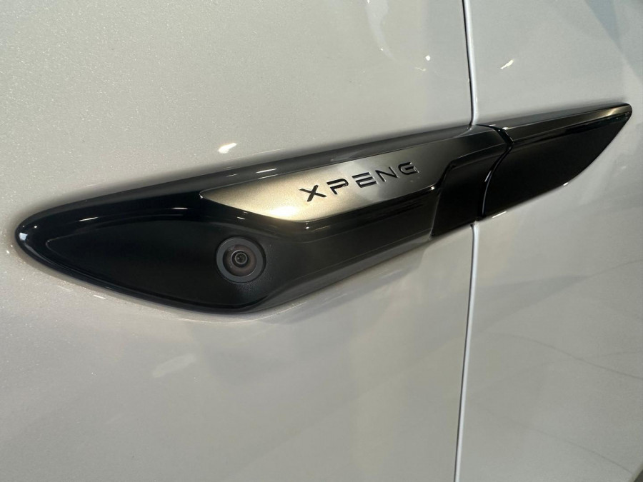 2026 XPeng G6  Long Range SUV Image 6