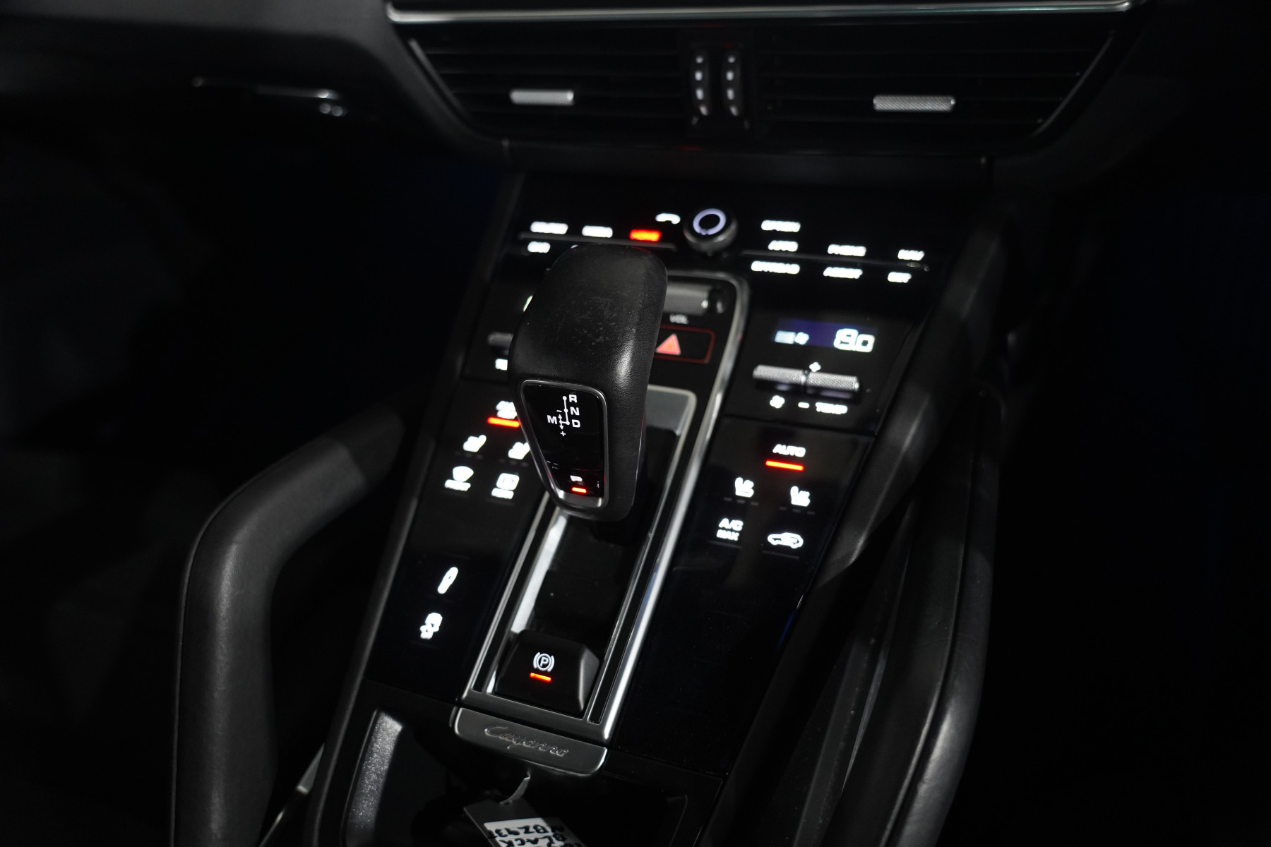 2019 Porsche Cayenne Turbo SUV Image 16