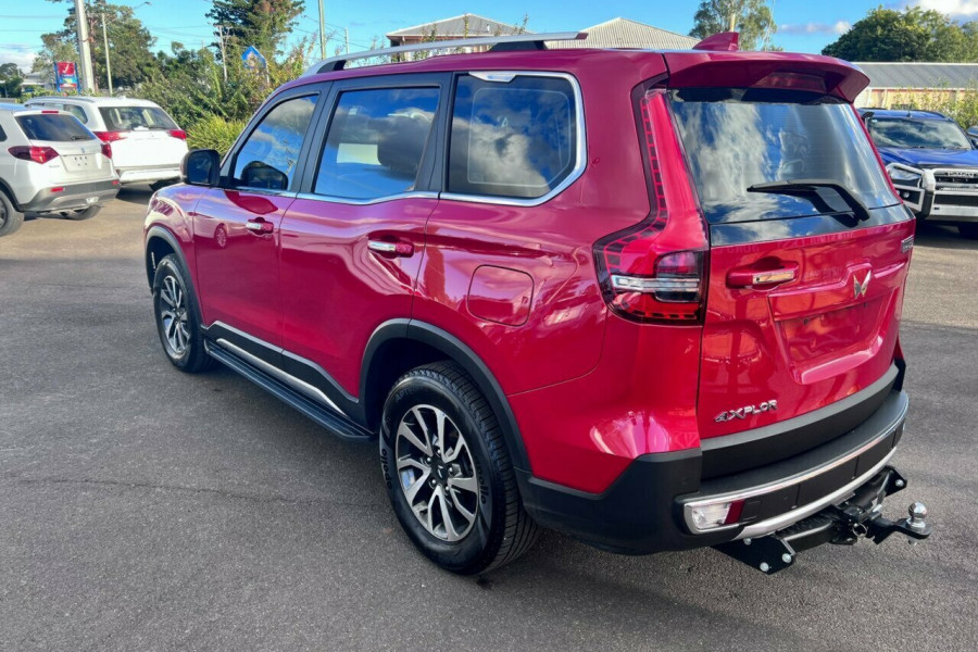 2023 Mahindra Scorpio  Z8 SUV Image 6