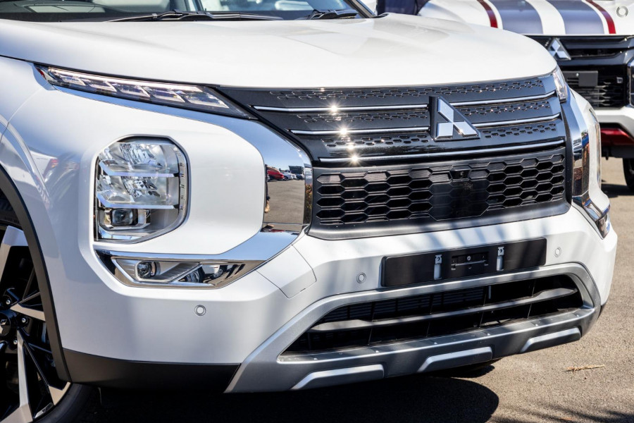 2025 MY24 Mitsubishi Outlander ZM Aspire SUV Image 11