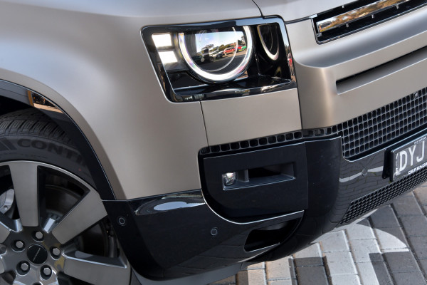 2026 Land Rover Defender L663 110 D350 X-Dynamic HSE SUV image 23