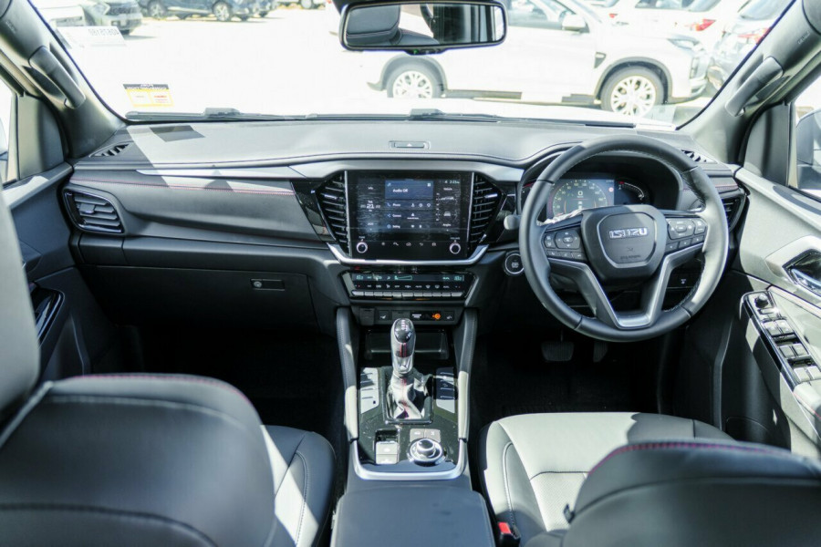 2026 MY25.5 Isuzu MU-X RJ X-TERRAIN SUV Image 20