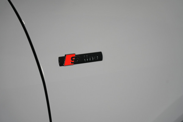 2025 Audi Q4 e-tron F4 45 SUV Image 12