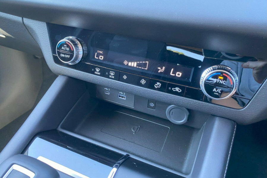 2024 Mitsubishi Outlander ZM LS SUV