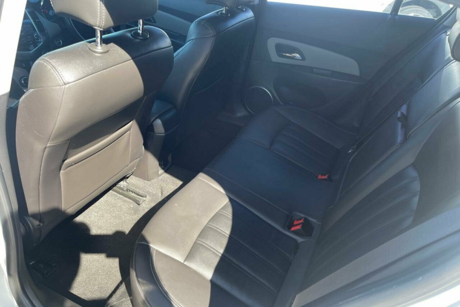 2016 Holden Cruze JH Series II MY16 Z-Series Hatch Image 11