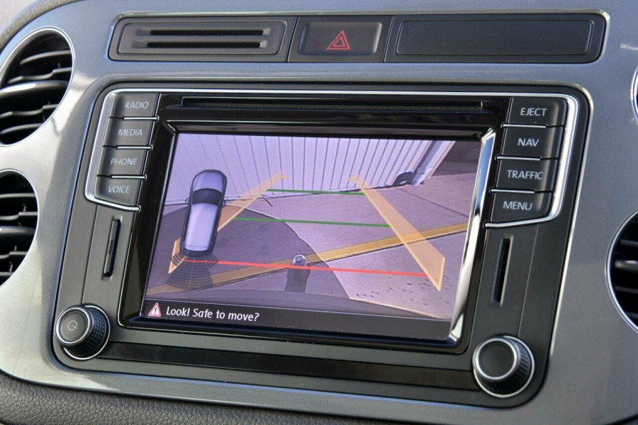 2015 MY16 Volkswagen Tiguan 5N 132TSI SUV Image 15