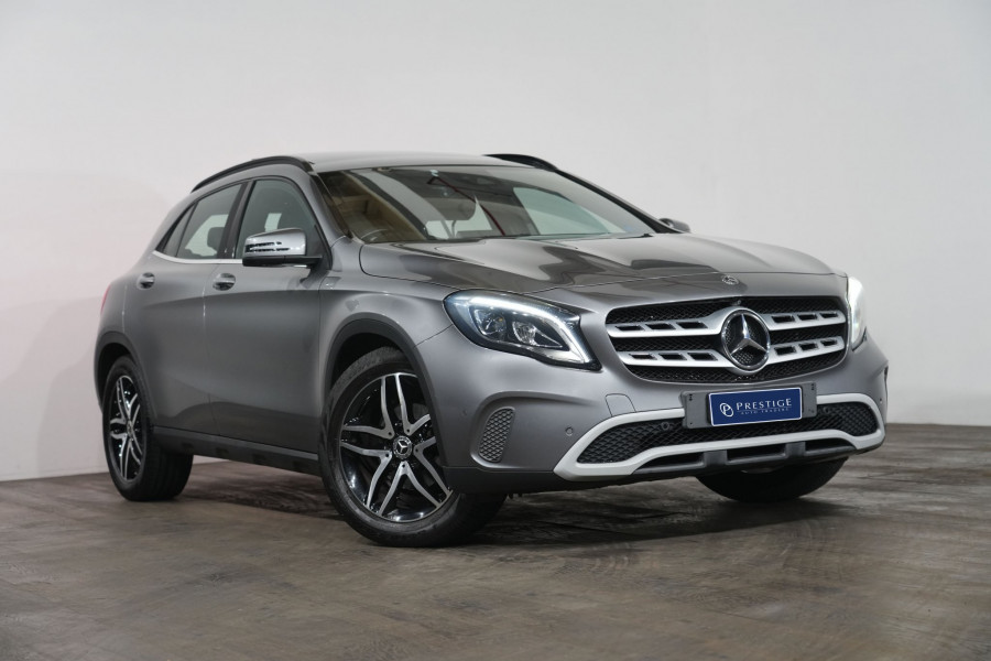 2018 Mercedes-Benz GLA-Class 180 SUV Image 1