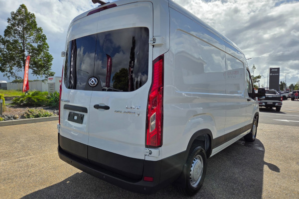 2025 MY24 LDV Deliver 9  LWB Van